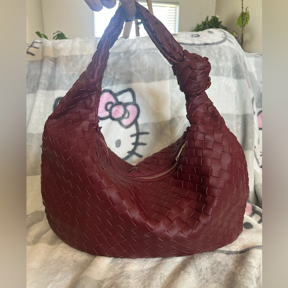 Woven faux Leather Hobo Bag - Burgundy